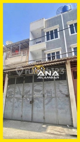 Ana Shop House 3.5 Floors Area 5X21m Good Location South Facing in Jelambar - * Good Deal !!*