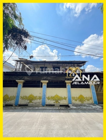Affordable 2-Story House with 15x47.8m² Area, Land Size 717m², Rp. 15 Million per m² in Jelambar - *Good Deal!!*
