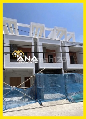 New 3-Storey House 4.3X18m Modern Minimalist, 3-Car Road in Duri Kepa, Kebon Jeruk - *Good Deal!!*