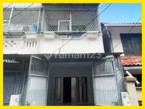 Ana Rumah 3lt Luas 4x15m Harga 1m-an Lokasi Bagus Di Jelambar - * Good- Deal !!* Ana Rumah 3lt Luas 4x15m Harga 1m-an Lokasi Bagus Di Jelambar - * Good- Deal !!*