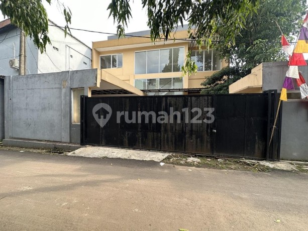 Lelang Rumah SHM Luas 366M2 Gading Serpong Pagedangan