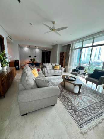 Spacious & Modern Apartment For Rent In Essence Darmawangsa