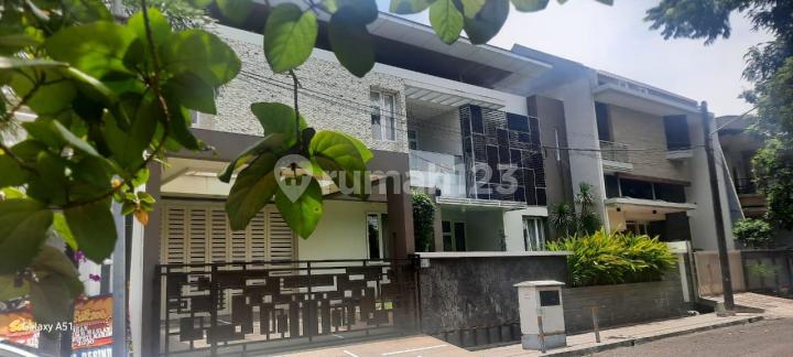 Rumah di Cluster Resinda Dekat Pintu Tol Karawang Barat Rumah di Cluster Resinda Dekat Pintu Tol Karawang Barat