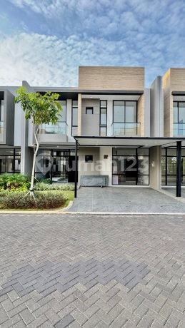 Jual Rugi! Rumah Villa Pasir Putih Pik2 Vpp 10X20 Jual Rugi! Rumah Villa Pasir Putih Pik2 Vpp 10X20