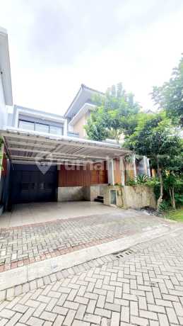 Nice House, Strategic and Premium Location in Kebayoran Bintaro