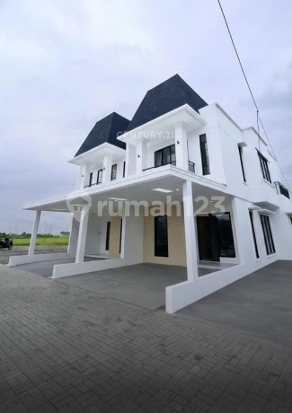 Hunian Eksklusif 2 Lantai di Cluster Roma Grand Kota Bintang