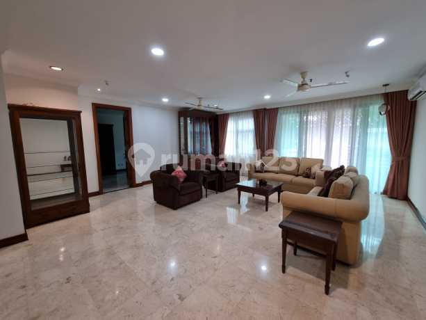 Apartemen Taman Pasadenia, 4 Br, Full Furnished, Jakarta Timur Apartemen Taman Pasadenia, 4 Br, Full Furnished, Jakarta Timur