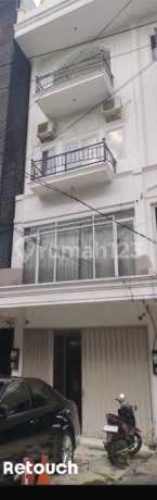 4-Storey Shop House on Jl Cimandiri, 4 Km, Commercial Area 4-Storey Shop House on Jl Cimandiri, 4 Km, Commercial Area