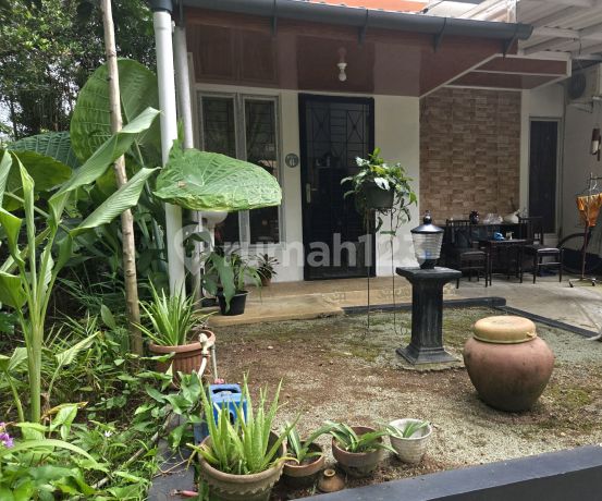 Rumah Asri di Perumahan Victoria Hill Sindang Barang Dijual Beserta Furniture Rumah Asri di Perumahan Victoria Hill Sindang Barang Dijual Beserta Furniture