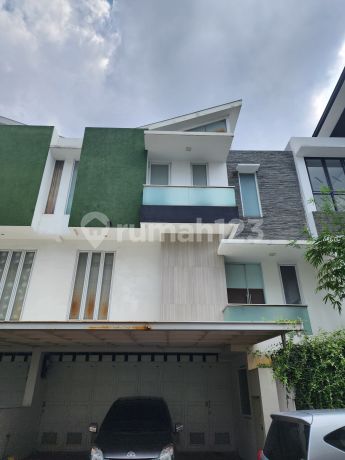 For Sell House At The East Pancoran For Sell House At The East Pancoran