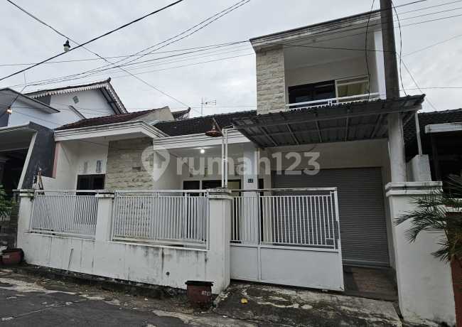 Hunia Rumah 2 Lantai Lokasi Strategis Daerah Kampus Sumbersari Hunia Rumah 2 Lantai Lokasi Strategis Daerah Kampus Sumbersari