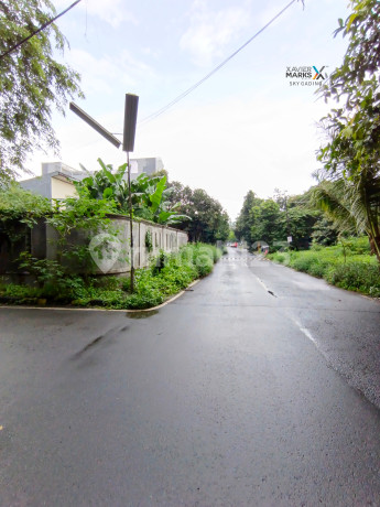 Hook Land in Taman Pulo Indah, Penggilingan, East Jakarta