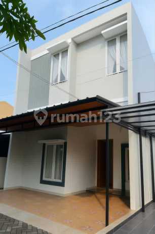 Dijual Rumah 2 Lantai 2 Fasad 5+1 Br Full Renov di Cluster Pratama Residence Bekasi Timur Dijual Rumah 2 Lantai 2 Fasad 5+1 Br Full Renov di Cluster Pratama Residence Bekasi Timur