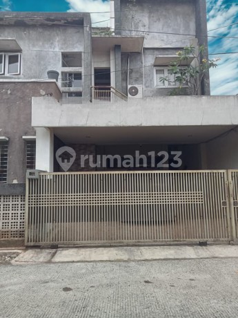 Rumah 3 Lantai, SHM, Batan Indah Setu, Dekat Pusat Bisnis, Dekat Stasiun, Dekat Sekolah Rumah 3 Lantai, SHM, Batan Indah Setu, Dekat Pusat Bisnis, Dekat Stasiun, Dekat Sekolah