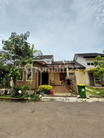 Rarely Are There Good Houses Ready to Live In at Affordable Prices in the Buana Soetta Complex. Rarely Are There Good Houses Ready to Live In at Affordable Prices in the Buana Soetta Complex.