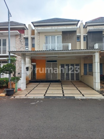 For Sale Fast and Cheap Front Cluster Near Mall in Summarecon Bekasi