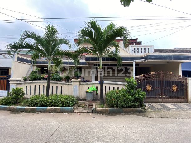 Rumah di Jalan Utama Taman Cikunir Indah Bekasi Selatan. Rumah di Jalan Utama Taman Cikunir Indah Bekasi Selatan.