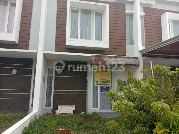 Dijual Rumah di Perum Jade Hamlet Blok E No 11 Kelurahan Hulaan Menganti