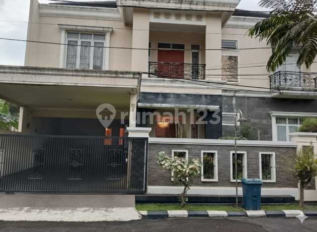 Dijual Cepat Rumah Mewah & Strategis di Vila Dago Pamulang, Tangerang Selatan Dijual Cepat Rumah Mewah & Strategis di Vila Dago Pamulang, Tangerang Selatan