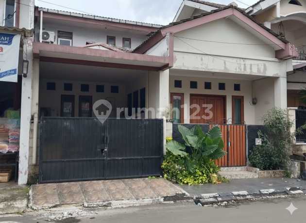 Rumah Strategis di Vila Dago Pamulang Rumah Strategis di Vila Dago Pamulang