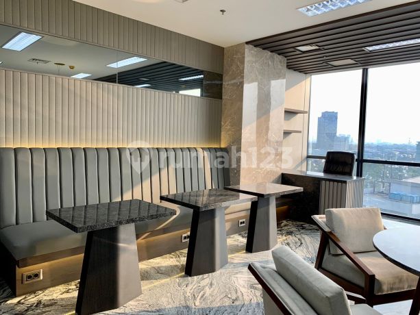 Luxury Fully Furnished Office Space Siap Pakai At The Smith, Alam Sutera Luxury Fully Furnished Office Space Siap Pakai At The Smith, Alam Sutera