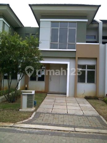 Rumah Bagus 2 Lantai SHM (3 Kt) di Naturale BSD Foresta Tangerang Rumah Bagus 2 Lantai SHM (3 Kt) di Naturale BSD Foresta Tangerang