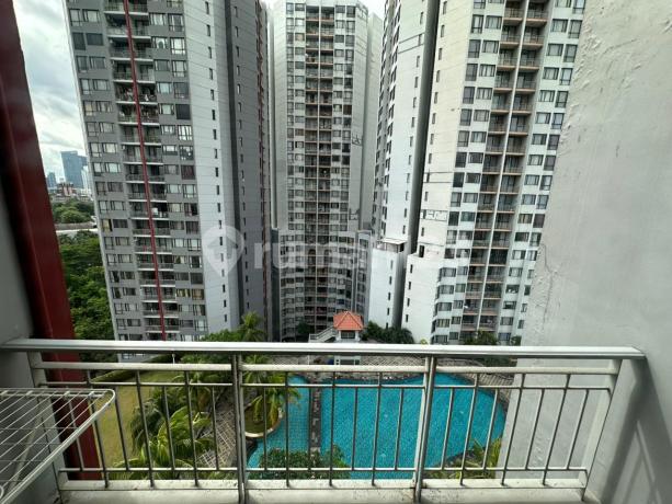 Bebas Banjir, Apartemen, Dekat Pusat Perbelanjaan, Siap Huni