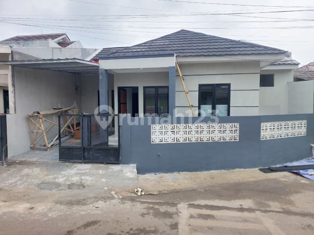 For Sale Newly Renovated House in Ciomas Strategic Location Near Commuter Line