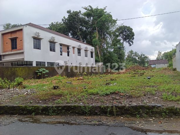 Tanah Kavling 800 Meter Kampus Uii Jogja, Akses Nyaman