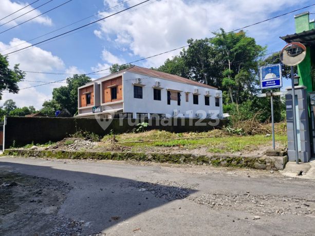 Land Plot Suitable for Building a Boarding House, 800 Meters from UII Campus