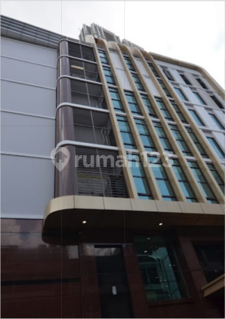 ​Gedung Komersial Strategis 8 Lantai di Kebayoran Baru, Sangat Dekat Jl Pakubuwono.