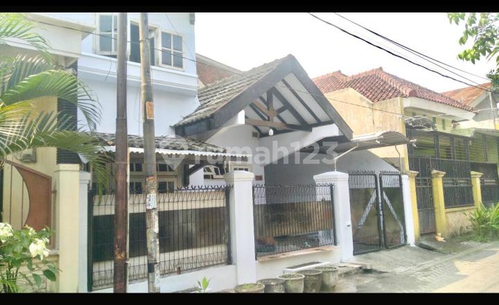 Rumah Griya Bhayangkara Sukodono 1.5 Lantai SHM Lt102 Harga 595Jt Rumah Griya Bhayangkara Sukodono 1.5 Lantai SHM Lt102 Harga 595Jt