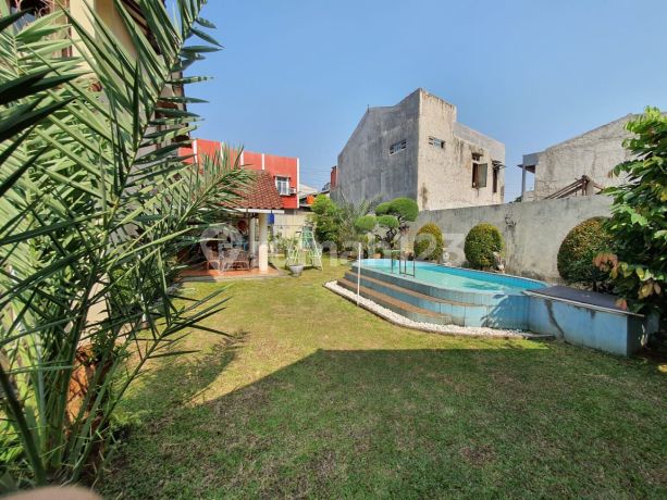 Hanya 11 Miliar Area Bintaro Big Land, Private Pool, Classic Design Bintaro Cuma 11 Miliar!Value di Atas Harga. Hanya 11 Miliar Area Bintaro Big Land, Private Pool, Classic Design Bintaro Cuma 11 Miliar!Value di Atas Harga.