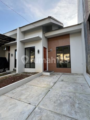 Rumah Dijual Siap Huni di Lokasi Strategis Dekat Cibubur! Rumah Dijual Siap Huni di Lokasi Strategis Dekat Cibubur!