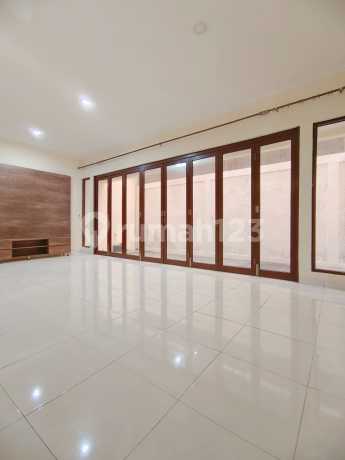 Rumah di Discovery Conserva Bintaro Sektor 9 Siap Huni. 0191