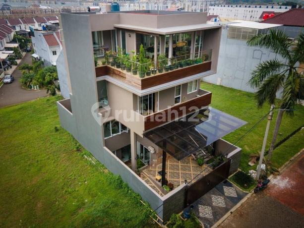 Rumah Unik & Mewah bisa di Gunakan untuk Usaha di Gading Serpong