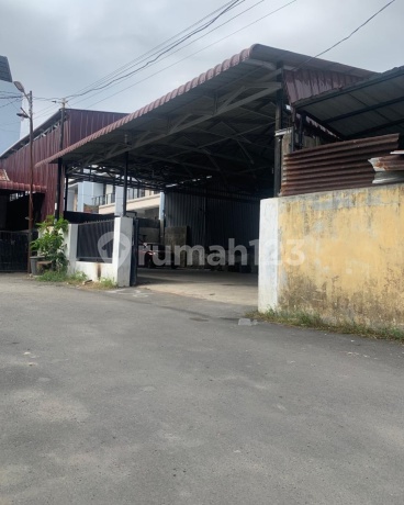 Gudang Dijual Bekas Tempat Bengkel Mobil | di Komplek Arcadia