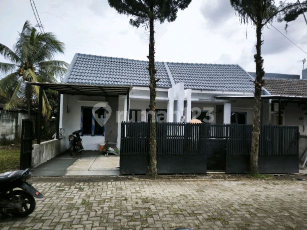 Rumah Minimalis Murah di Griya Soka Akses Tol Sumarecon Rumah Minimalis Murah di Griya Soka Akses Tol Sumarecon