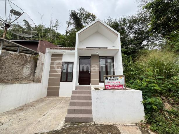 Bisa KPR! Rumah Siap Huni Murah di Dalam Komplek Bumi Langgeng Cileunyi