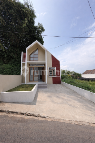 Rumah Siap Huni Cileunyi bisa KPR & Cicil, Dekat Tol & Kampus Ipdn