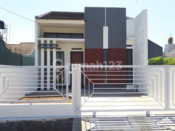 Luxury House in Arcamanik, Bandung