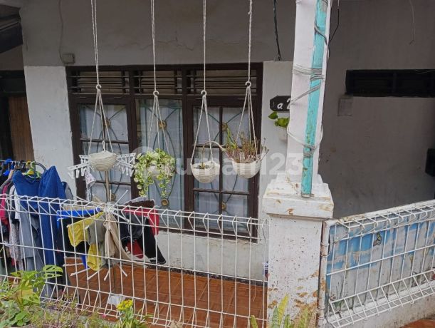 Rumah Dijual di Komplek Bina Karya