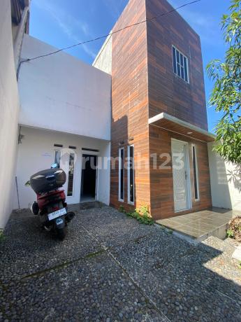Rumah Murah 2 Lantai Lokasi Strategis di Sayap Sukanagara Antapani Kota Bandung Rumah Murah 2 Lantai Lokasi Strategis di Sayap Sukanagara Antapani Kota Bandung