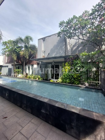 Townhouse Moderen Utopia Residence Cilandak