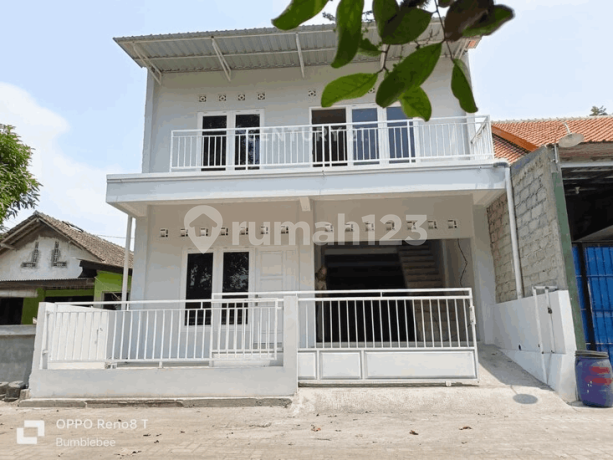 Dijual Rumah Design Ruang Usaha Dekat Green Hills