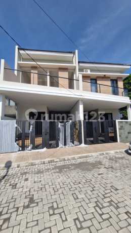 A152. Dijual Rumah Baru Gress Modern Minimalis Wiyung Brantas Permai A152. Dijual Rumah Baru Gress Modern Minimalis Wiyung Brantas Permai