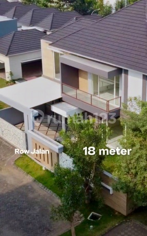 Rumah Premium 2 Lantai Bonus Private Pool di Safira Garden Rumah Premium 2 Lantai Bonus Private Pool di Safira Garden