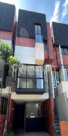 New Luxury Townhouse in Cipete, South Jakarta