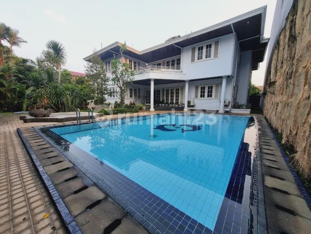 Rumah Mewah Villa Cinere Mas LT 900 M² Private Pool Lingkungan Prestisius