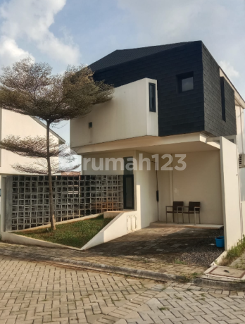 House 5 Minutes from LRT Harjamukti House 5 Minutes from LRT Harjamukti